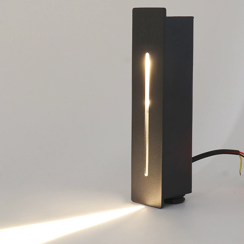 Outdoor Waterproof 3W Foot Lam - đánh giá và giá Outdoor Lighting Lux
